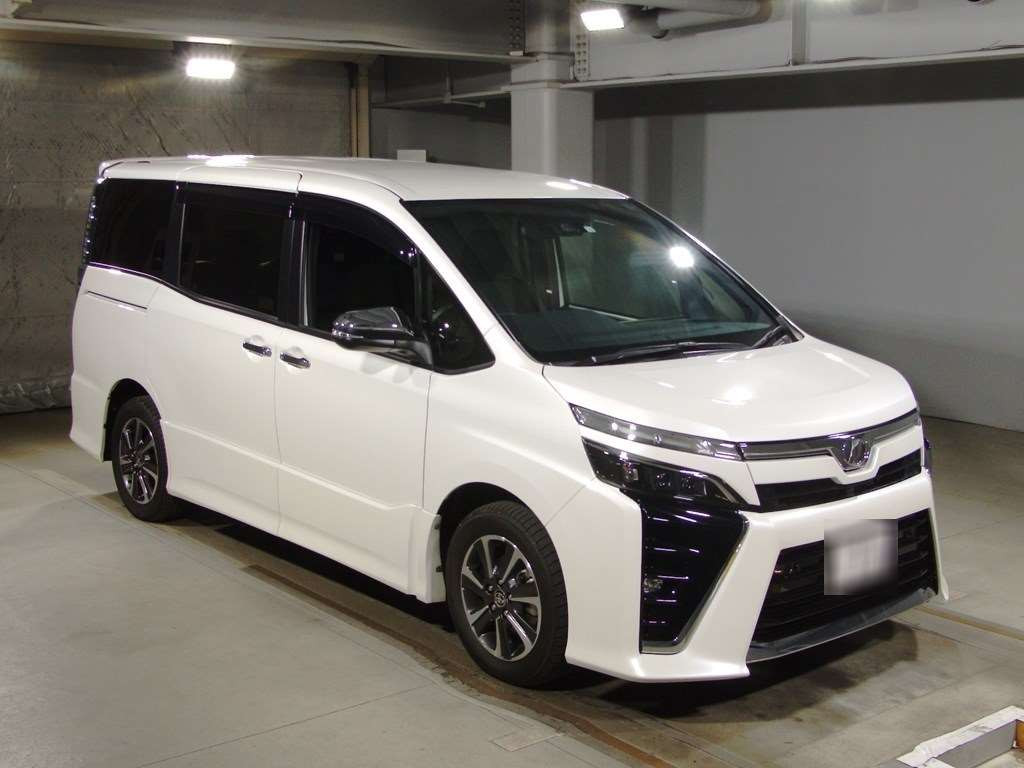 2020 Toyota Voxy ZRR80W[2]