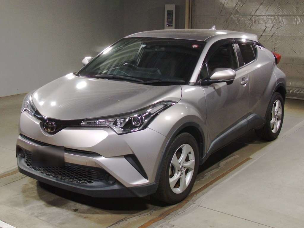 2017 Toyota C-HR NGX50[0]