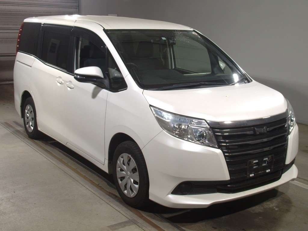 2015 Toyota Noah ZRR80G[2]