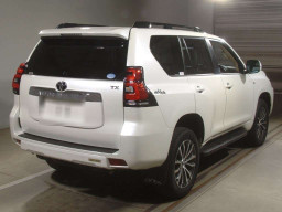 2018 Toyota Land Cruiser Prado