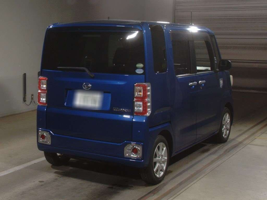 2017 Daihatsu Wake LA700S[1]