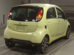 2006 Mitsubishi i