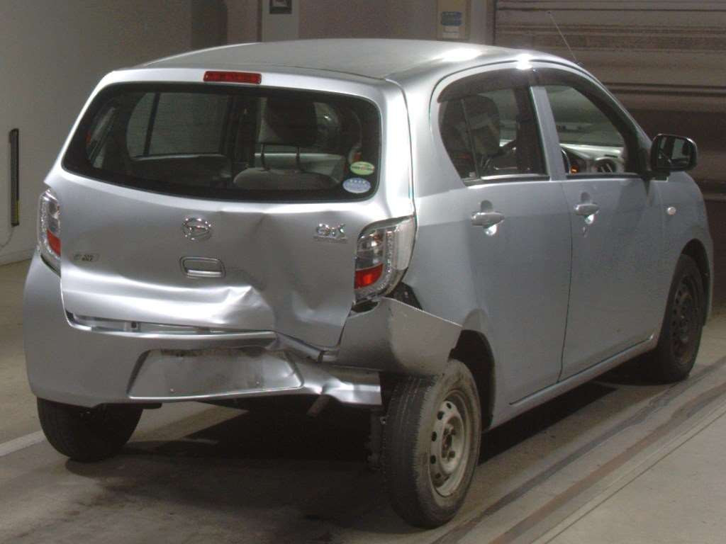 2014 Daihatsu Mira es LA300S[1]