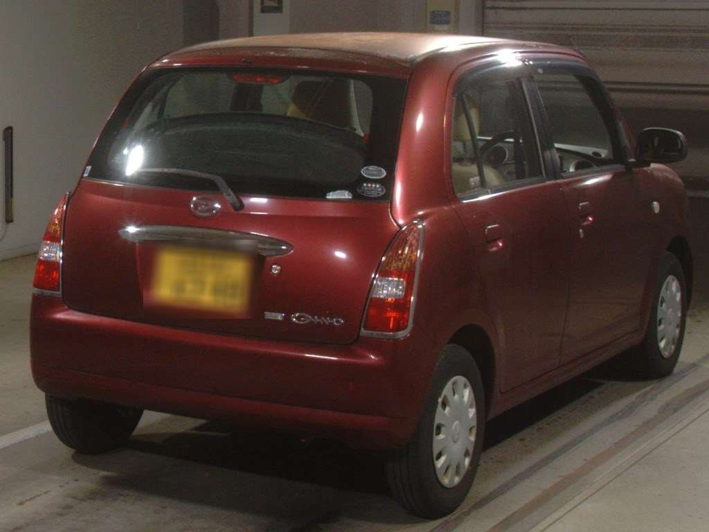 2006 Daihatsu Miragino L650S[1]