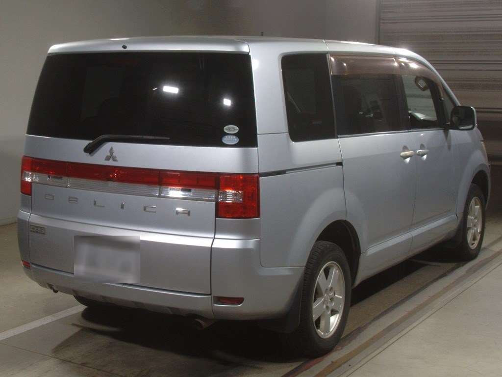 2008 Mitsubishi Delica D5 CV5W[1]