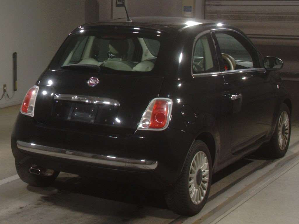 2010 Fiat 500 31212[1]