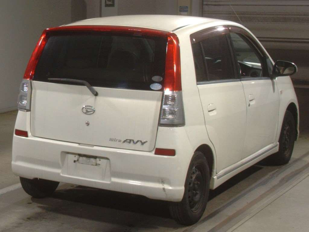 2005 Daihatsu Mira L250S[1]