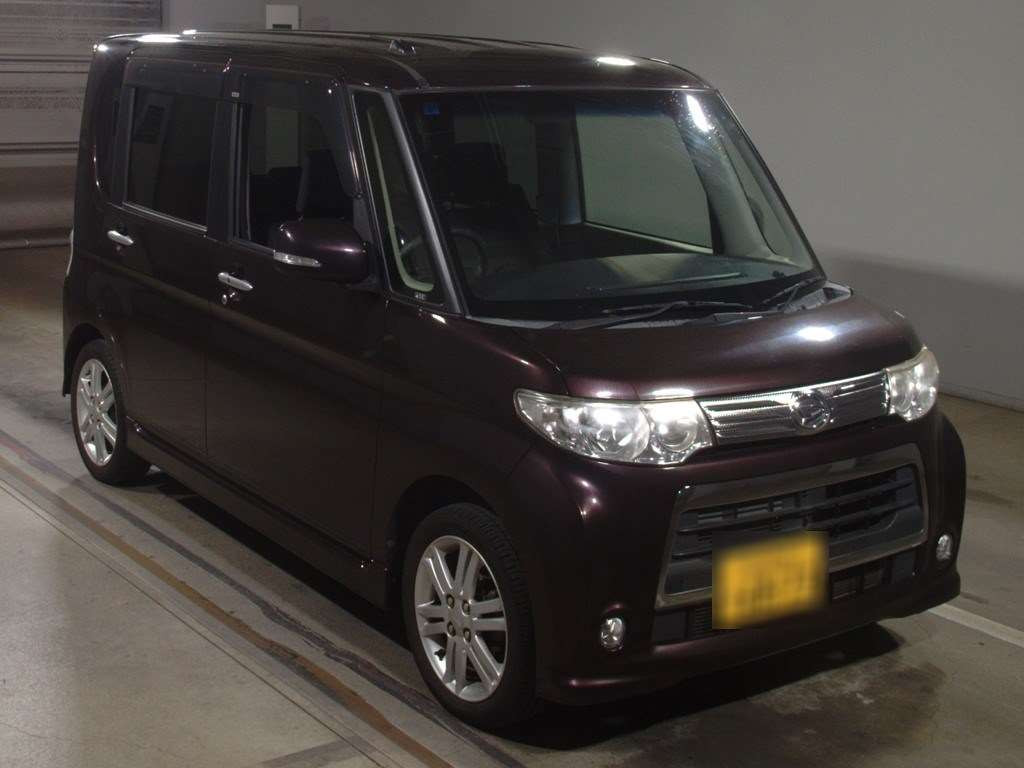 2013 Daihatsu Tanto Custom L375S[2]