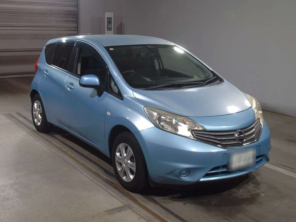 2013 Nissan Note E12[2]