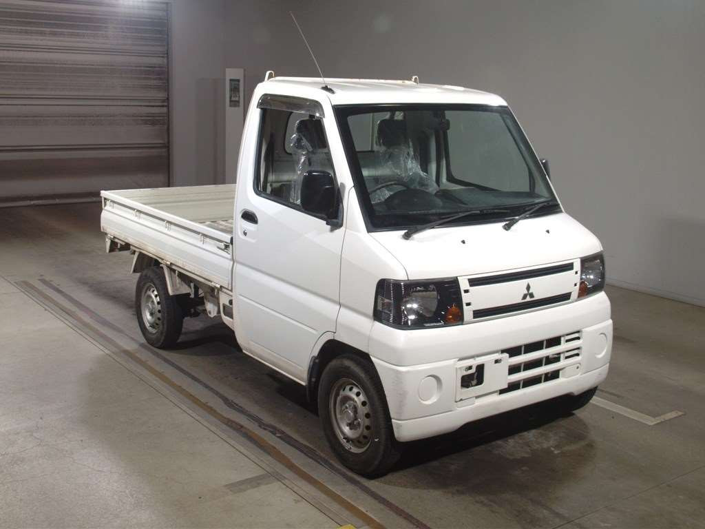 2010 Mitsubishi Minicab Truck U61T[2]