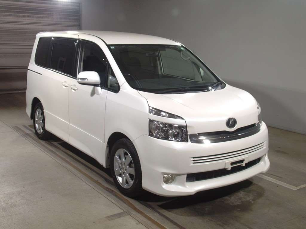 2008 Toyota Voxy ZRR70W[2]