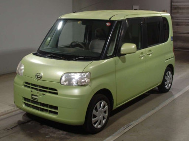 2011 Daihatsu Tanto