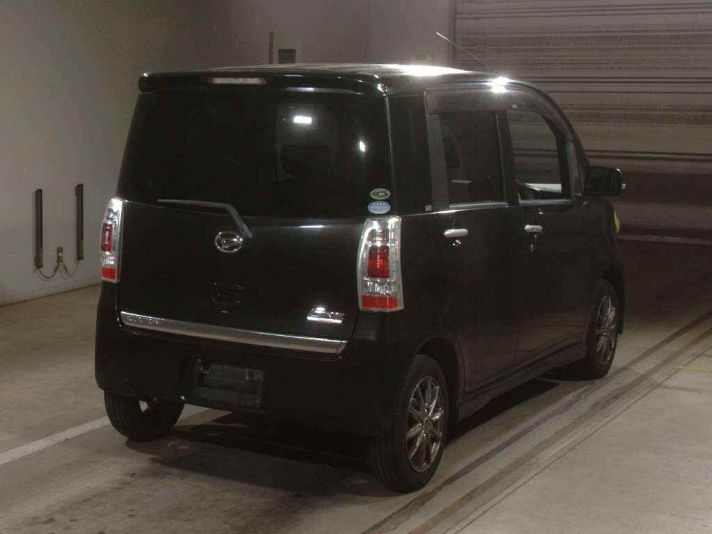 2010 Daihatsu Tanto exe L455S[1]