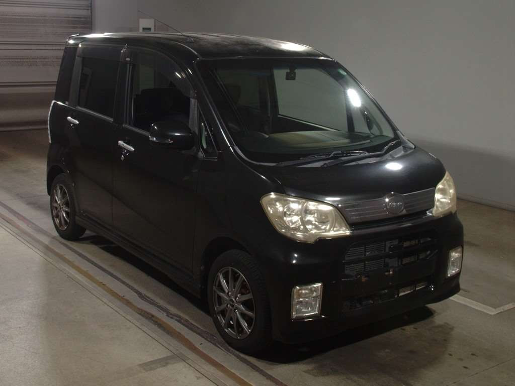 2010 Daihatsu Tanto exe L455S[2]