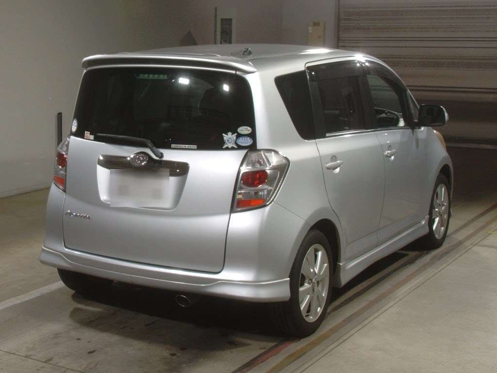 2010 Toyota Ractis NCP100[1]