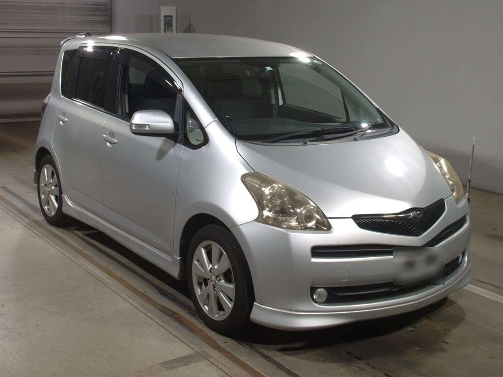 2010 Toyota Ractis NCP100[2]