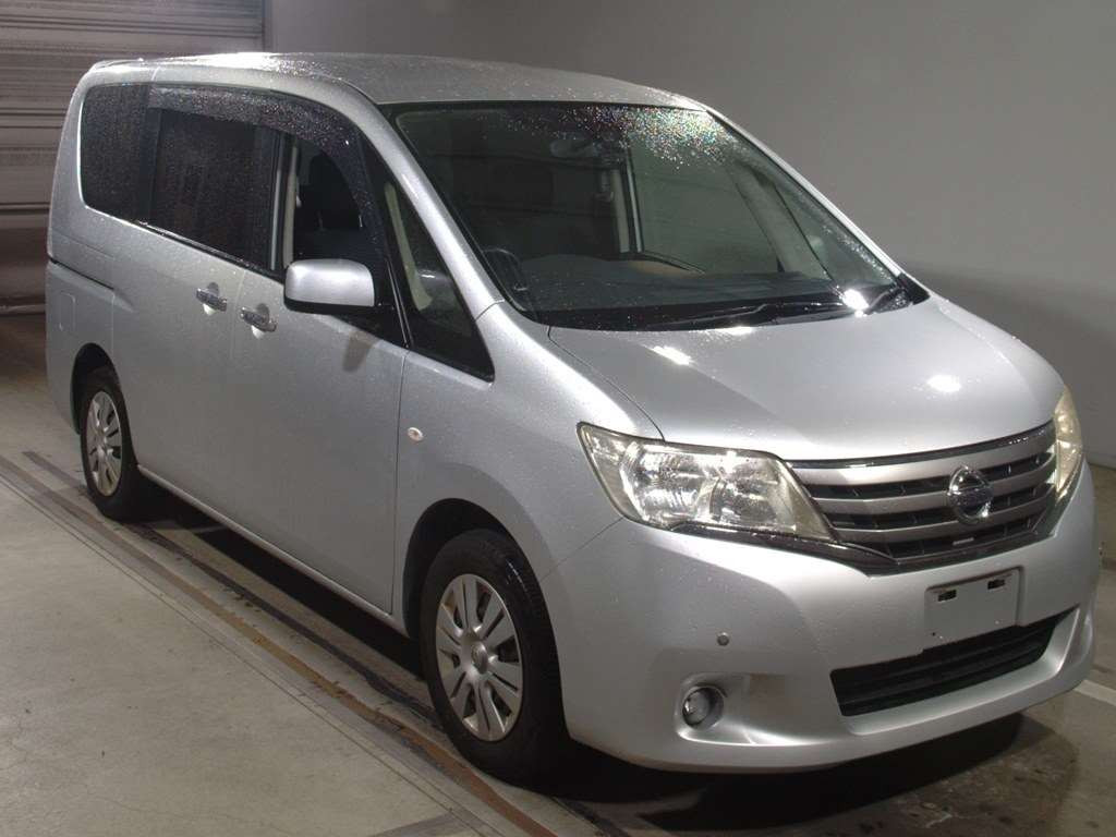 2011 Nissan Serena C26[2]