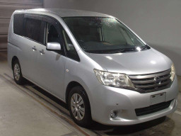 2011 Nissan Serena