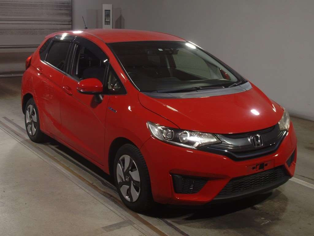 2013 Honda Fit Hybrid GP5[2]