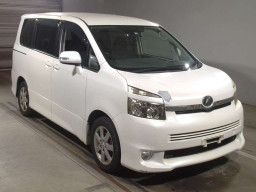 2009 Toyota Voxy