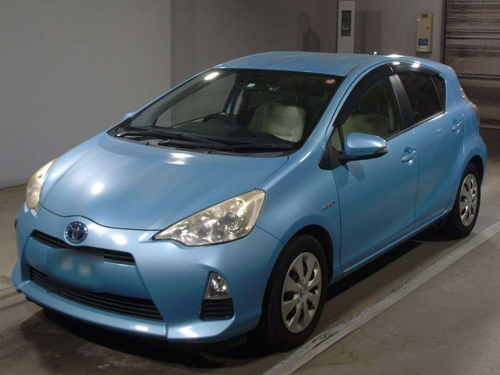 2012 Toyota Aqua NHP10[0]