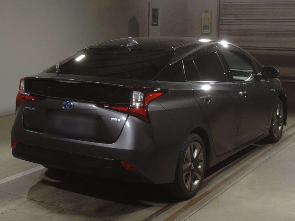 2019 Toyota Prius ZVW51[1]