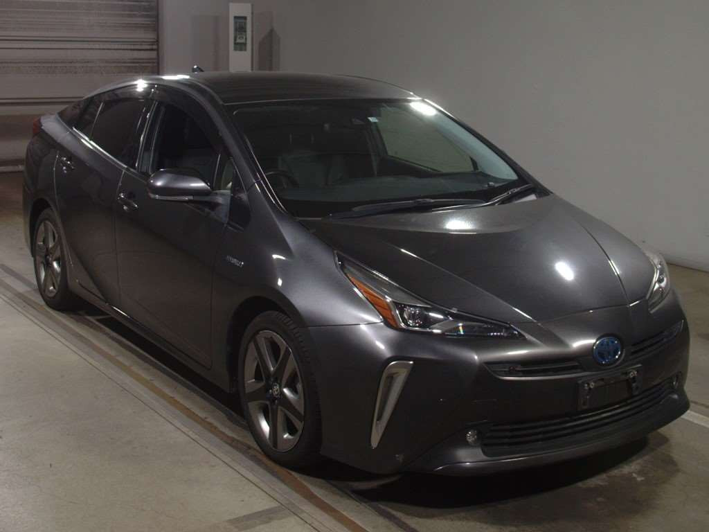 2019 Toyota Prius ZVW51[2]