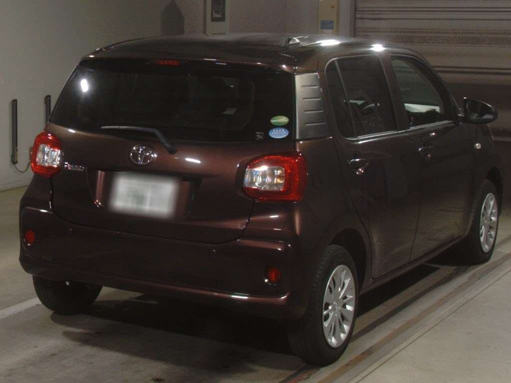 2017 Toyota Passo M700A[1]