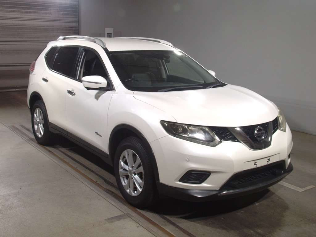 2016 Nissan X-Trail HT32[2]