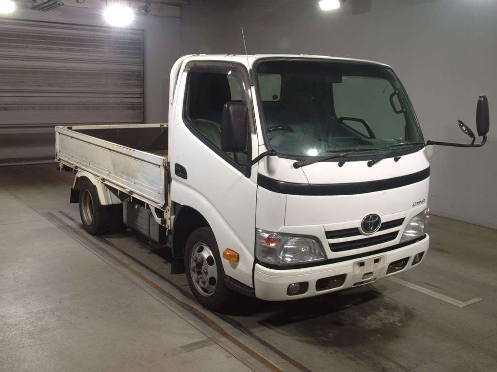 2015 Toyota Dyna Truck KDY231[2]