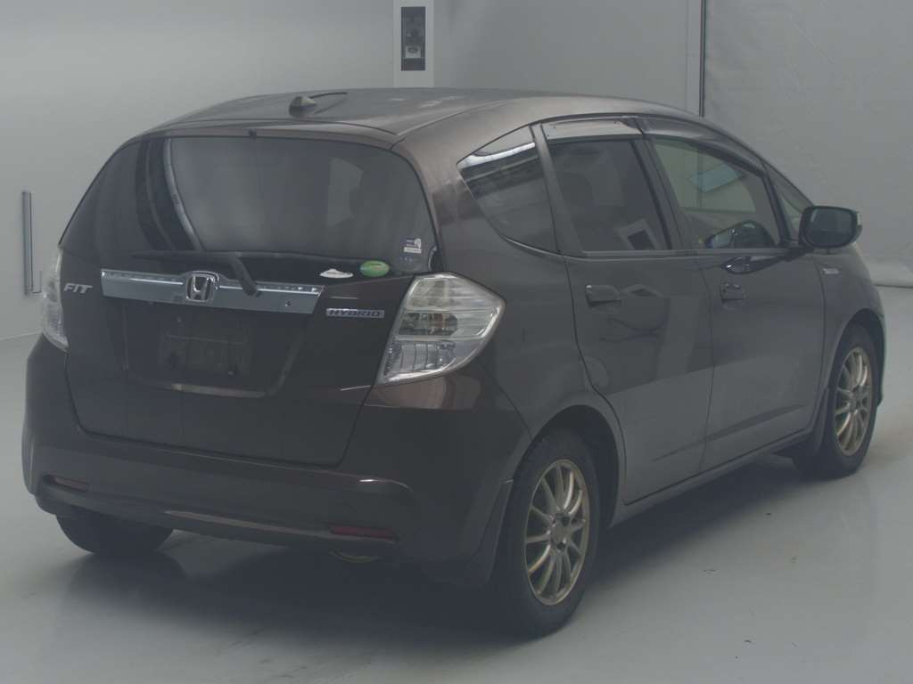 2013 Honda Fit Hybrid GP1[1]