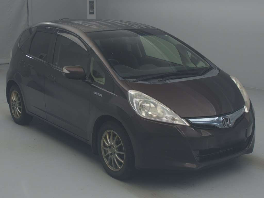 2013 Honda Fit Hybrid GP1[2]