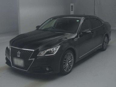 2013 Toyota Crown Hybrid