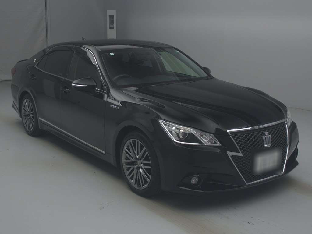 2013 Toyota Crown Hybrid AWS210[2]