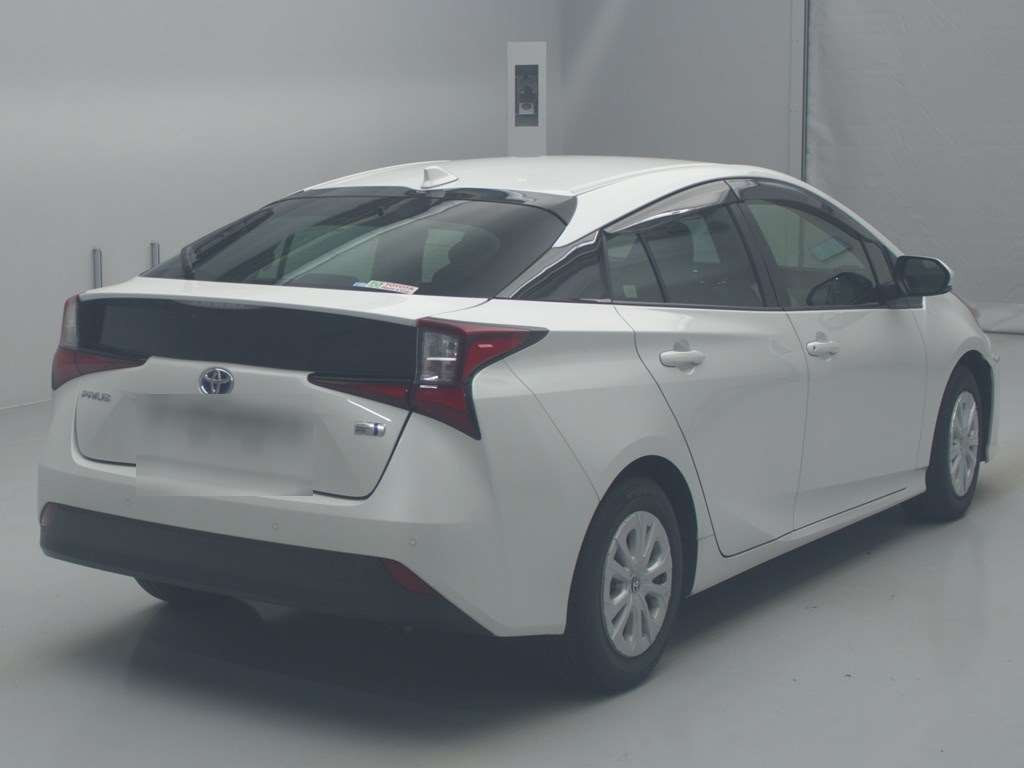 2021 Toyota Prius ZVW51[1]