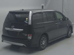 2014 Toyota Isis