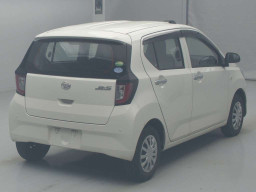 2019 Daihatsu Mira es