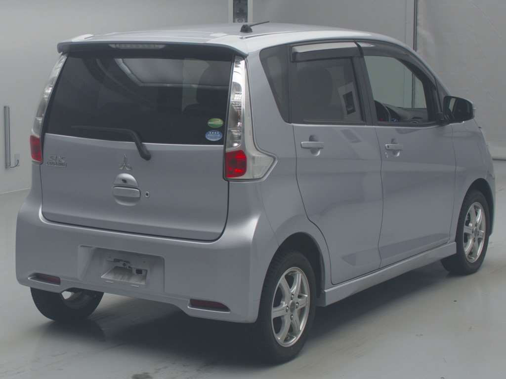 2013 Mitsubishi ek Custom B11W[1]