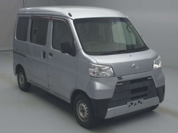 2018 Daihatsu Hijet Cargo