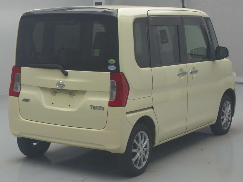 2013 Daihatsu Tanto LA600S[1]