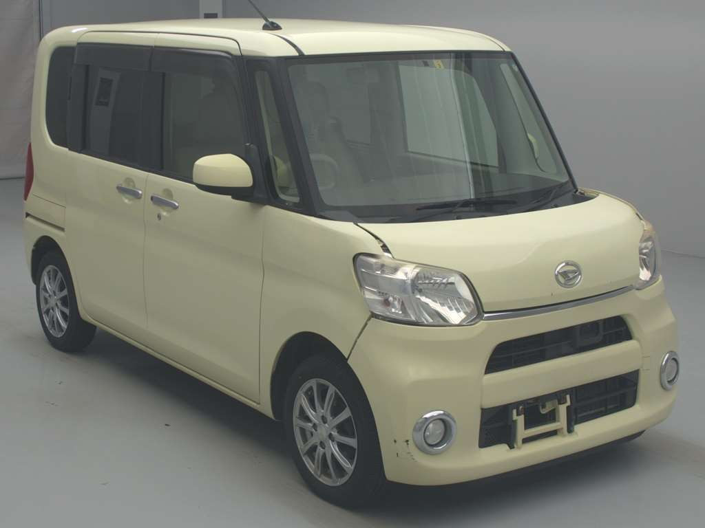 2013 Daihatsu Tanto LA600S[2]