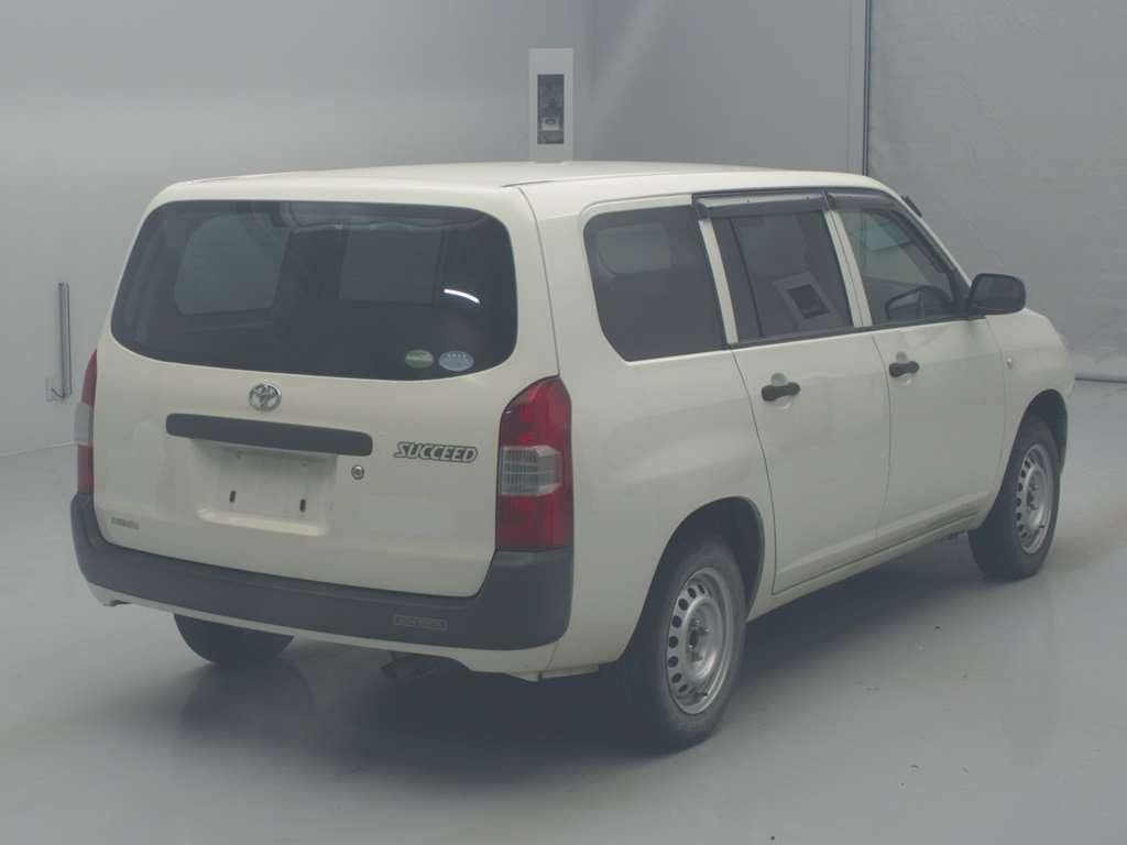 2016 Toyota Succeed NCP165V[1]