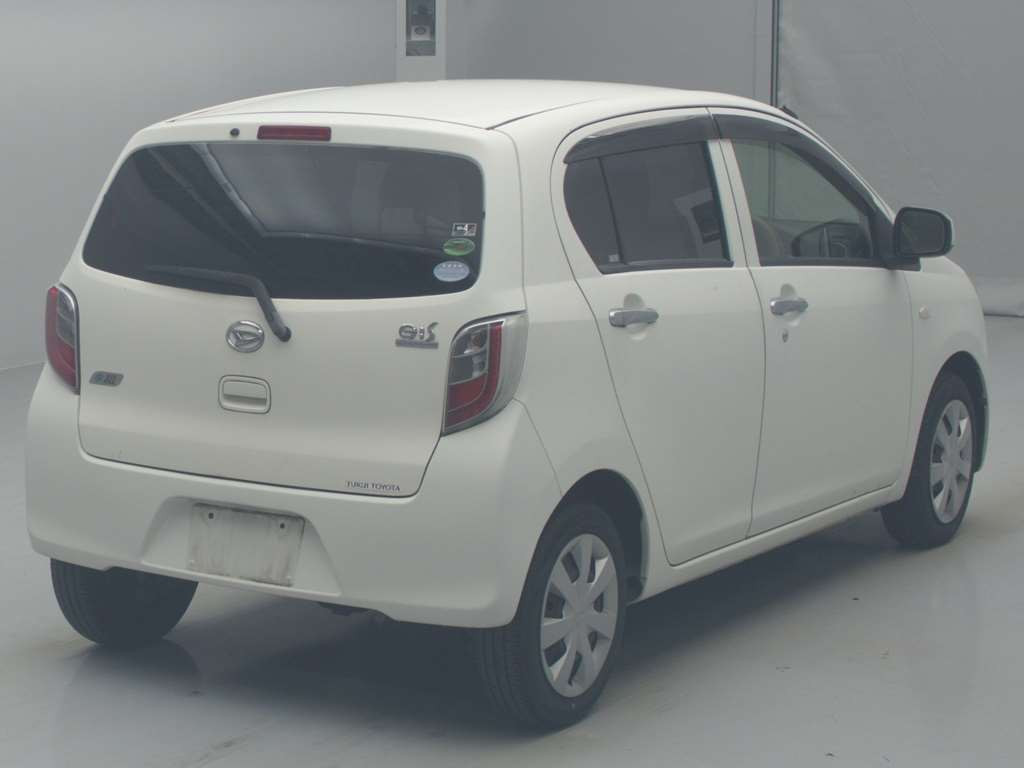 2013 Daihatsu Mira es LA310S[1]