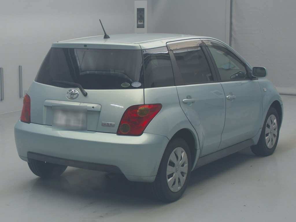 2004 Toyota IST NCP60[1]