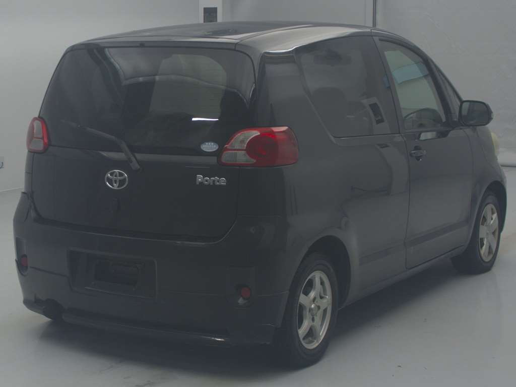 2007 Toyota Porte NNP15[1]