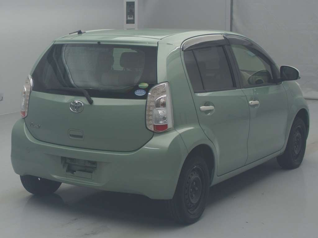 2014 Toyota Passo KGC30[1]