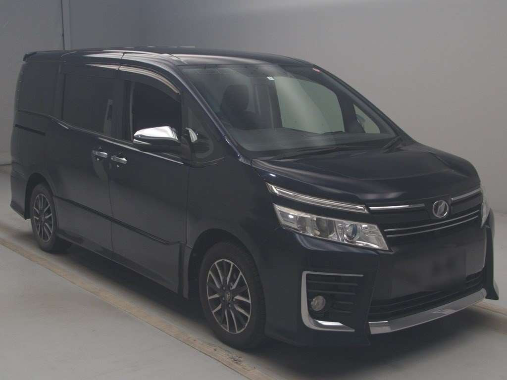 2015 Toyota Voxy ZRR80W[2]