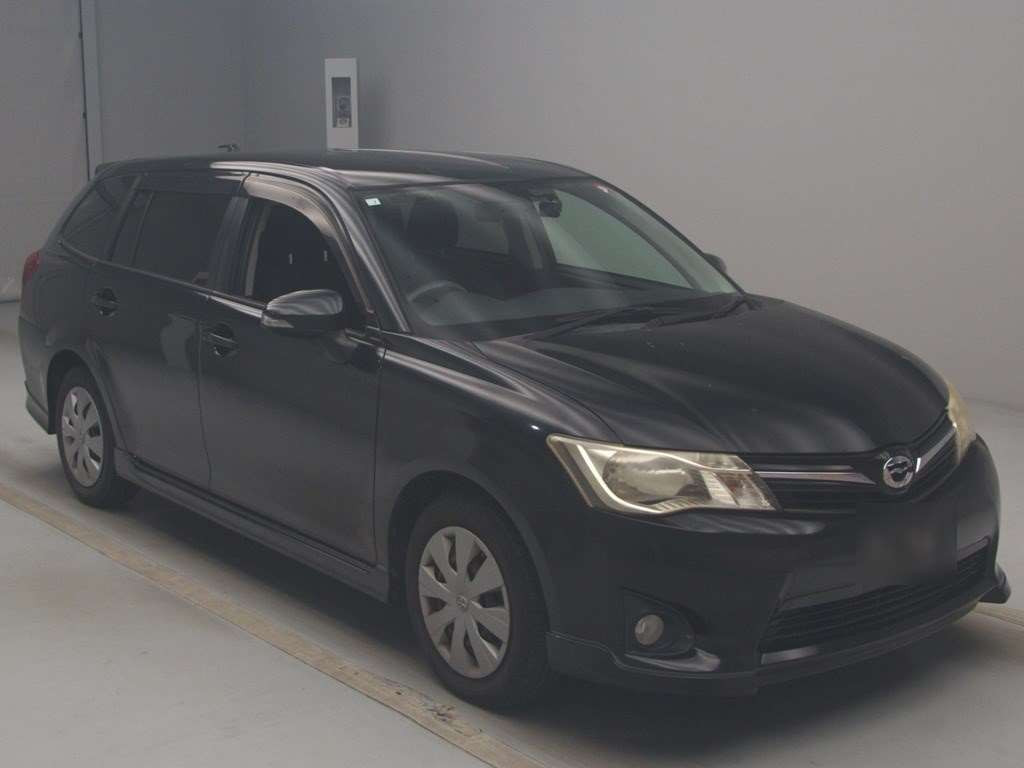 2012 Toyota Corolla Fielder NZE161G[2]