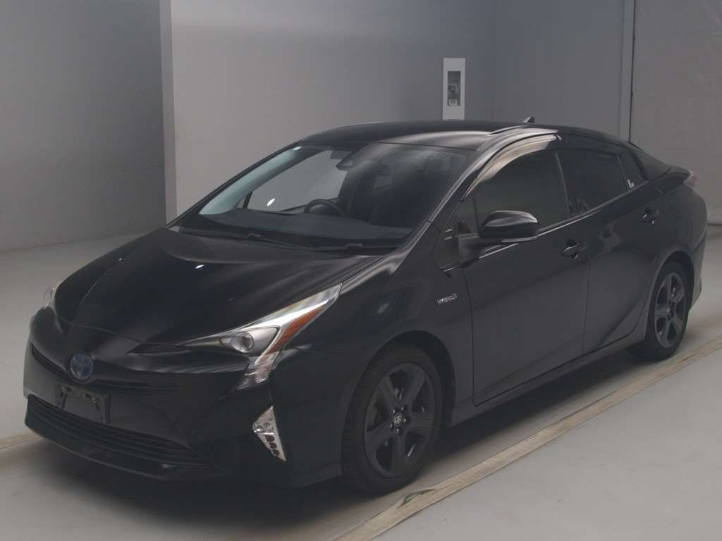 2016 Toyota Prius ZVW50[0]