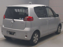 2004 Toyota Porte